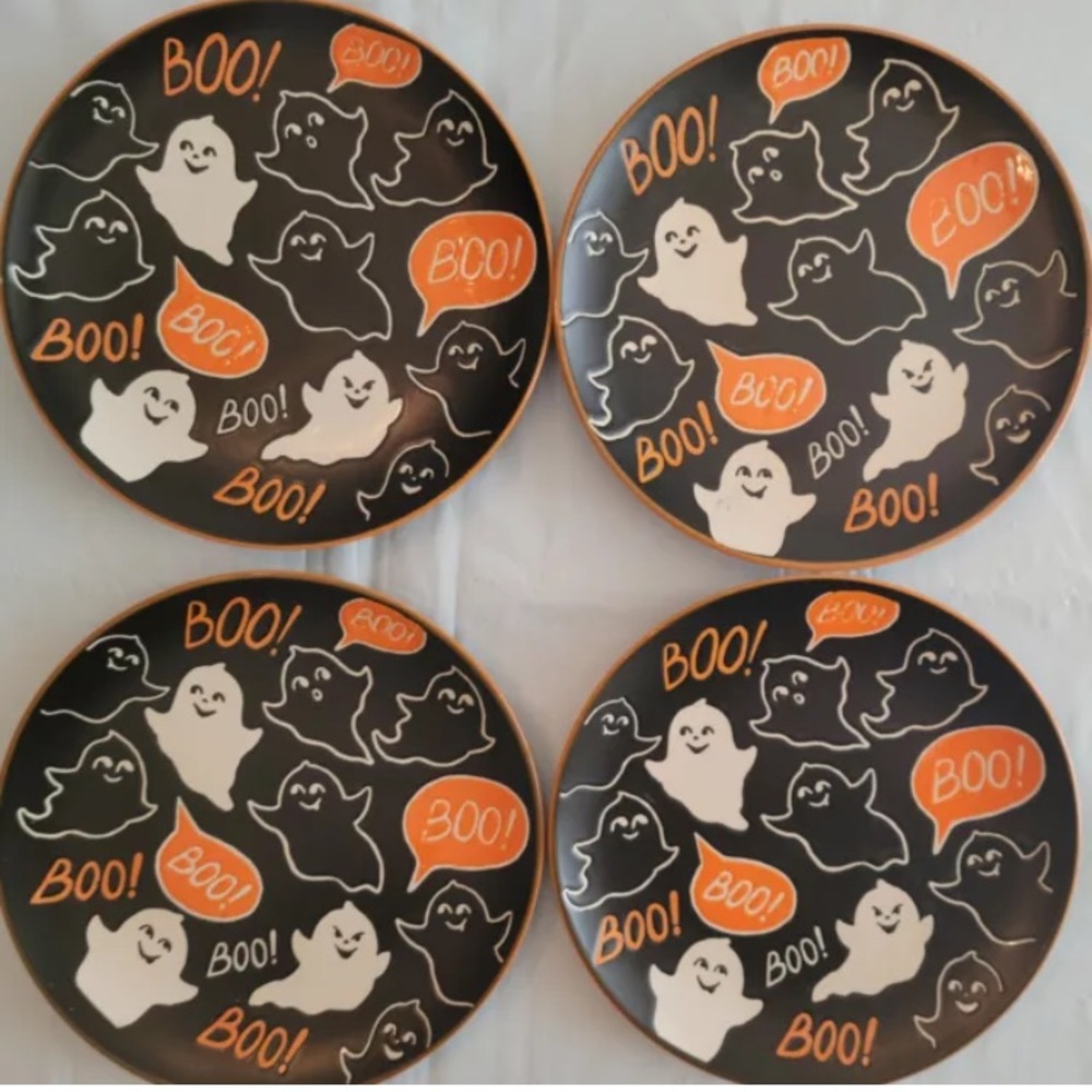 2022 4x InHomeStylez Halloween Side Salad Plates Eli & Ana Melton Ghost 8 1/4”